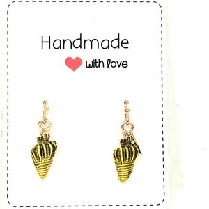 Conch Sea Shell Dangle Earrings in Gold / Green